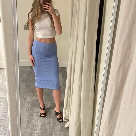 Blue Ribbed Midi Skirt - Picture 5 of 8